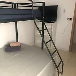 Espacioso Piso Con Aire Acondicionado